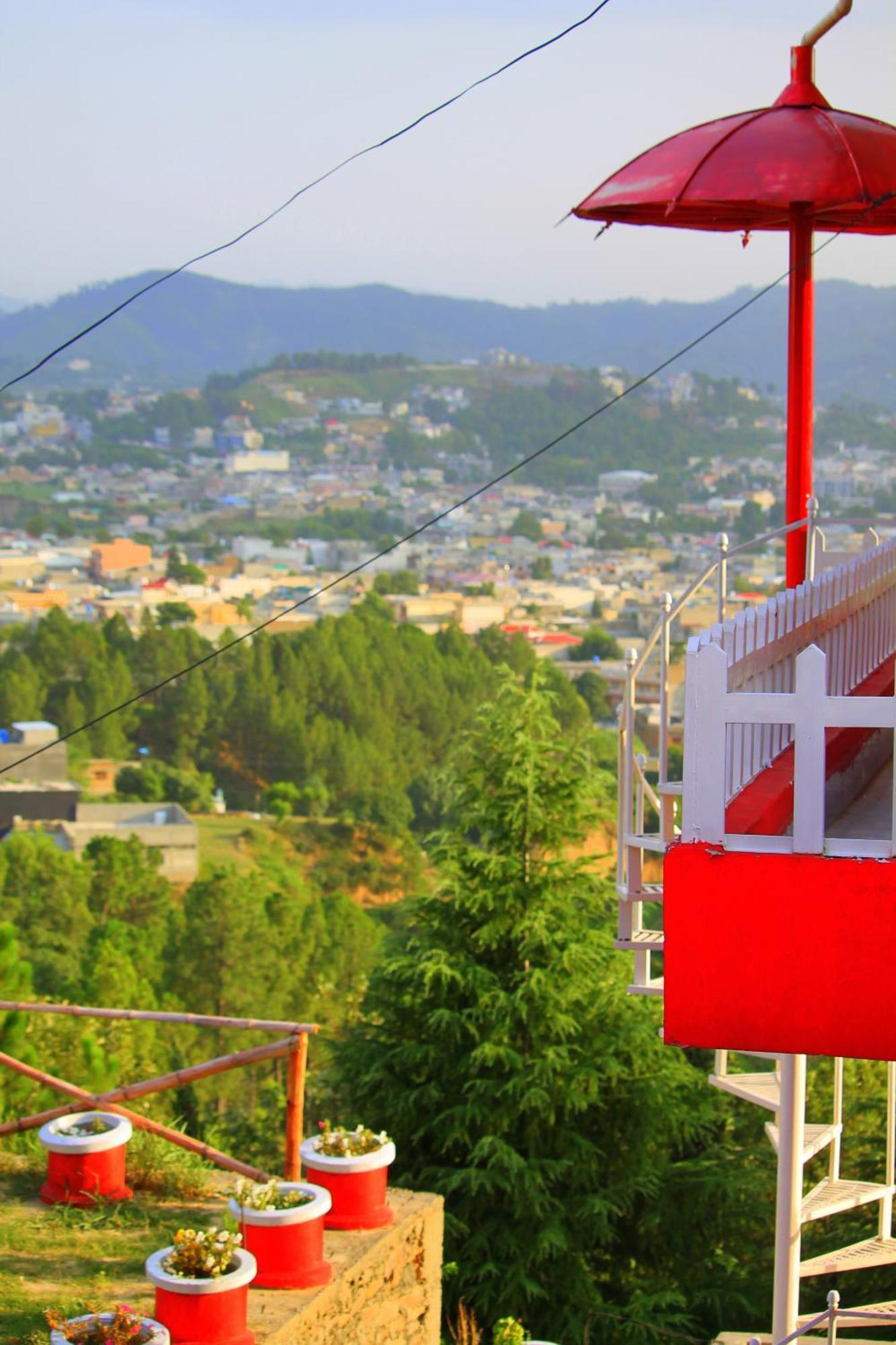 Red Rose Hotel & Resort Mansehra Esterno foto